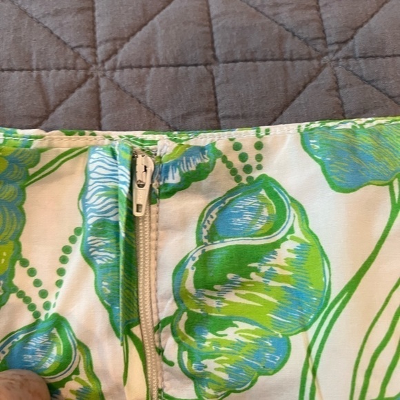 Lilly Pulitzer Skirt Ladies Size 2 Excellent Condition Super Cute and Fun - Picture 4 of 7